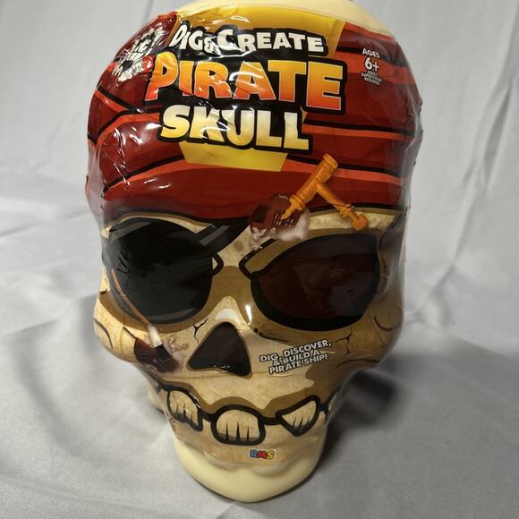 Dig & Create Pirate Skull. Dig Discover & Build a Pirate Ship - Picture 9 of 9